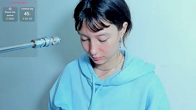 lizzy davis 1 online show from 03/30/26, 04:13