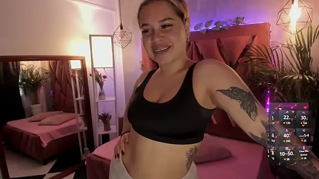 Haelycute online show from 02/28/25, 11:25