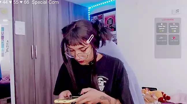 melissahowl online show from 03/13/25, 04:45