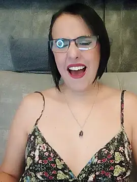 Snapshot of IsisBlake chatting on 02/13/25, 11:37 IsisBlake online show from 02/13/25, 11:37