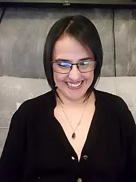 Snapshot of IsisBlake chatting on 02/20/25, 01:46 IsisBlake online show from 02/20/25, 01:46