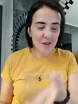 Snapshot of IsisBlake chatting on 02/20/25, 06:24 IsisBlake online show from 02/20/25, 06:24