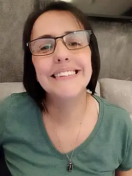 Snapshot of IsisBlake chatting on 02/26/25, 05:28 IsisBlake online show from 02/26/25, 05:28