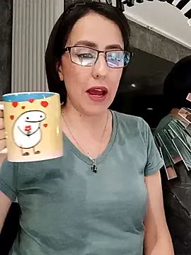 Snapshot of IsisBlake chatting on 02/26/25, 10:53 IsisBlake online show from 02/26/25, 10:53