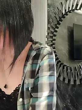 Snapshot of IsisBlake chatting on 02/27/25, 07:15 IsisBlake online show from 02/27/25, 07:15