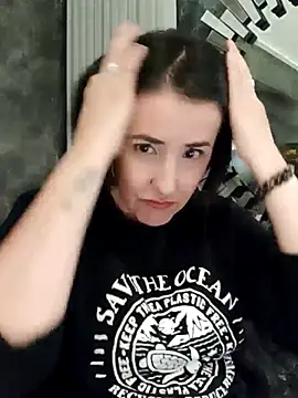 Snapshot of IsisBlake chatting on 03/14/25, 06:50 IsisBlake online show from 03/14/25, 06:50