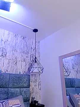 Snapshot of IsisBlake chatting on 03/21/25, 10:06 IsisBlake online show from 03/21/25, 10:06