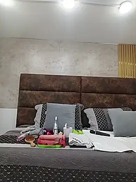 Snapshot of IsisBlake chatting on 02/09/26, 11:03 IsisBlake online show from 02/09/26, 11:03