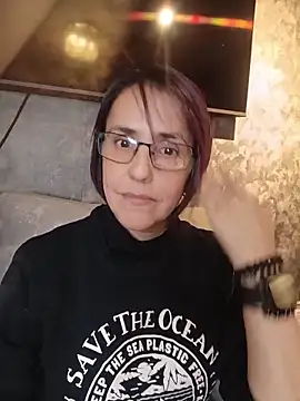 Snapshot of IsisBlake chatting on 02/23/26, 04:04 IsisBlake online show from 02/23/26, 04:04