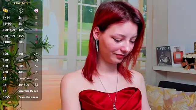 pretty little thing online show from 02/06/25, 12:05