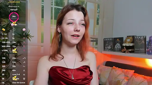 pretty little thing online show from 03/14/25, 06:18