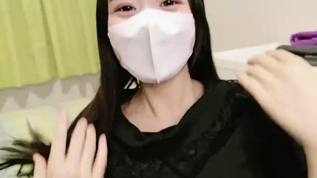 Snapshot of Mia--meow chatting on 01/28/25, 12:54 Mia--meow online show from 01/28/25, 12:54