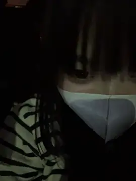 Snapshot of Mia--meow chatting on 03/22/25, 04:15 Mia--meow online show from 03/22/25, 04:15