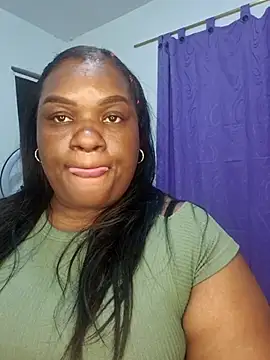 lilybaudyn  online show from 10/30/25, 09:26