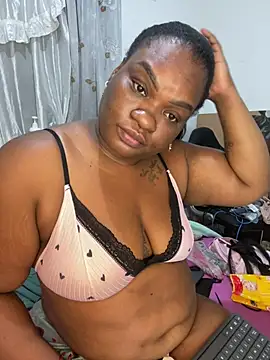 lilybaudyn  online show from 04/24/26, 11:45