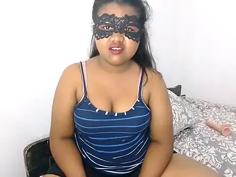 Snapshot of Sexy--queen1 chatting on 02/19/25, 08:52 Sexy--queen1 online show from 02/19/25, 08:52