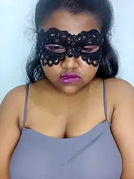 Snapshot of Sexy--queen1 chatting on 10/01/25, 05:52 Sexy--queen1 online show from 10/01/25, 05:52