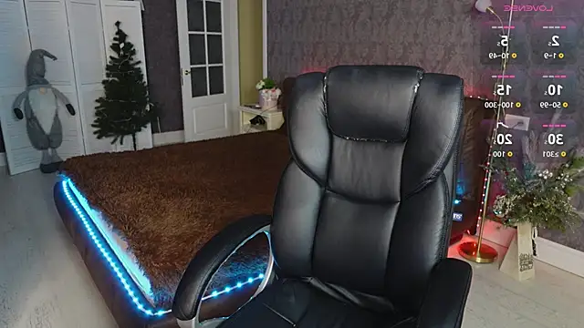 Daniela Kitty  online show from 12/21/25, 08:32