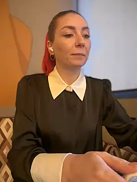 Snapshot of Crazy-Rosa chatting on 12/06/24, 10:05 Crazy-Rosa online show from 12/06/24, 10:05