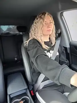 Snapshot of Crazy-Rosa chatting on 03/16/25, 04:41 Crazy-Rosa online show from 03/16/25, 04:41