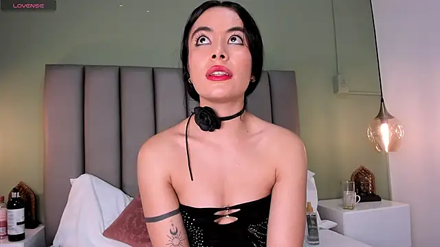 Snapshot of Samaanthaa_ chatting on 02/13/25, 06:48 Samaanthaa online show from 02/13/25, 06:48