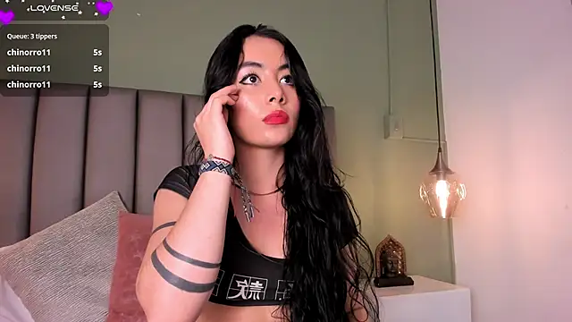 Snapshot of Samaanthaa_ chatting on 02/20/25, 06:57 Samaanthaa online show from 02/20/25, 06:57