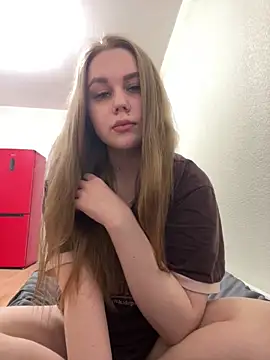 Marylallka5 online show from 04/05/26, 02:03