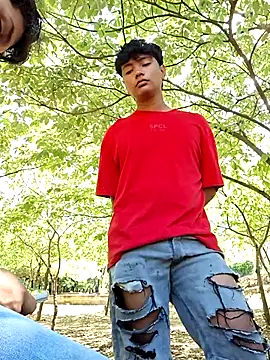 Snapshot of _Ottis_ chatting on 11/01/25, 07:16 Ottis online show from 11/01/25, 07:16