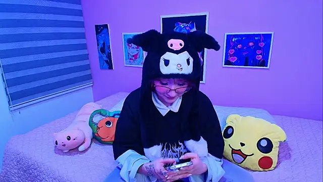 Snapshot of Miwa_violet chatting on 01/13/26, 03:45 Miwa violet online show from 01/13/26, 03:45