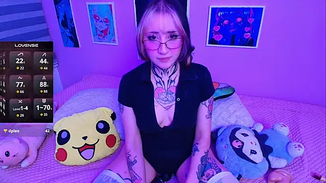 Snapshot of Miwa_violet chatting on 02/20/26, 06:26 Miwa violet online show from 02/20/26, 06:26