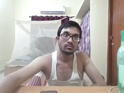 Snapshot of THE_NAKED_BOY chatting on 10/01/25, 02:34 THE NAKED BOY online show from 10/01/25, 02:34