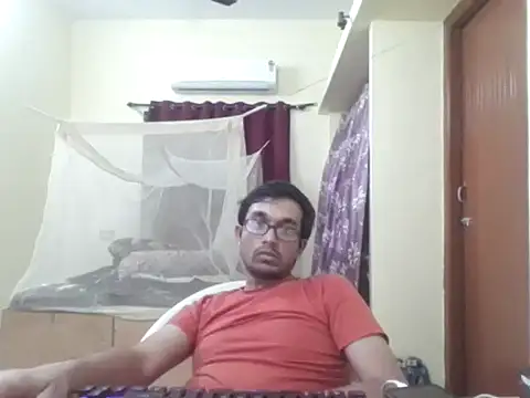 Snapshot of THE_NAKED_BOY chatting on 02/07/26, 09:40 THE NAKED BOY online show from 02/07/26, 09:40