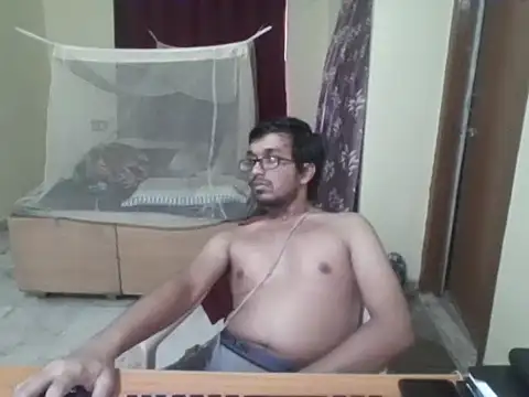 Snapshot of THE_NAKED_BOY chatting on 02/17/26, 04:09 THE NAKED BOY online show from 02/17/26, 04:09