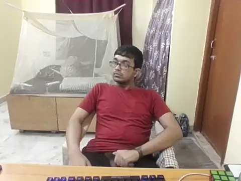 Snapshot of THE_NAKED_BOY chatting on 02/27/26, 07:03 THE NAKED BOY online show from 02/27/26, 07:03