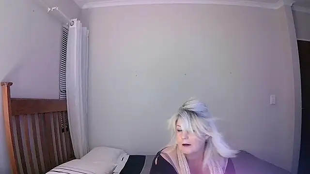 Miahotmilf online show from 01/24/25, 06:35