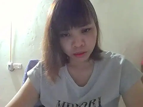 Angela-Eira online show from 11/30/25, 10:52