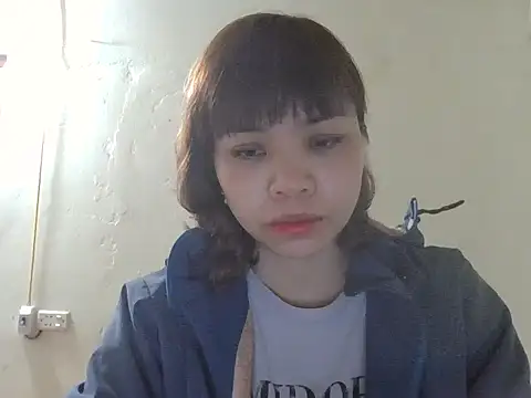 Angela-Eira online show from 12/19/25, 09:11