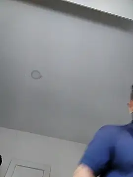 weedmanhot28 online show from 04/18/26, 07:34