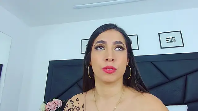 Snapshot of SophieCarther chatting on 02/28/25, 03:59 SophieCarther online show from 02/28/25, 03:59