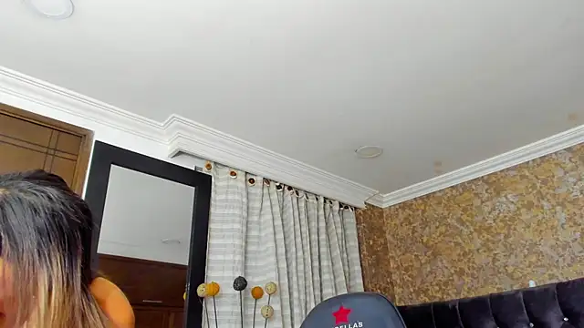 stella xue online show from 01/30/25, 08:10