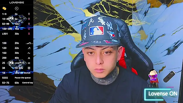 Kevin22 222 online show from 11/19/25, 04:01