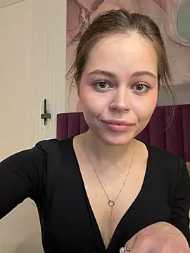 Kelly Cuutie online show from 03/21/26, 12:37