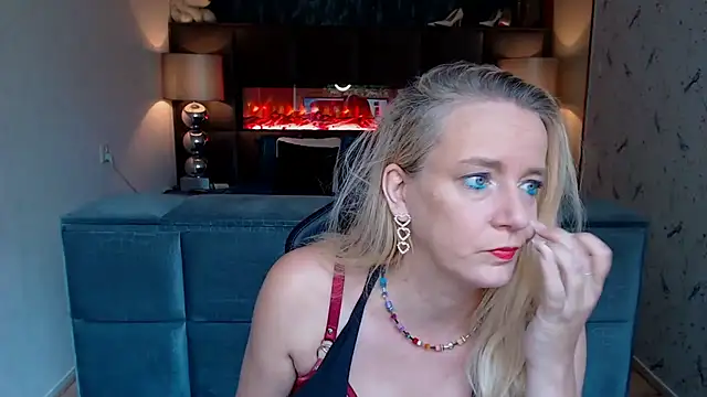 Wendysexyx online show from 10/04/25, 08:23