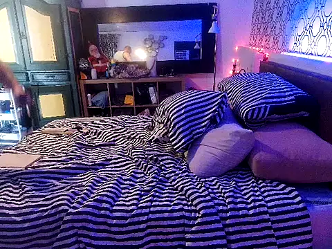 RawRyder8 online show from 09/17/25, 02:02