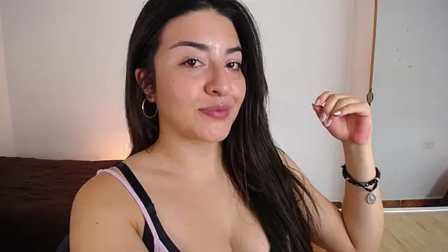 Snapshot of moritalatina chatting on 02/19/26, 10:28 moritalatina online show from 02/19/26, 10:28