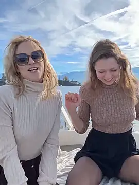 missdaisydiamond777 online show from 11/05/25, 11:54