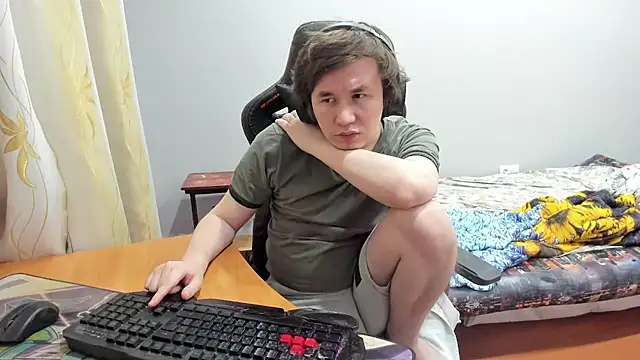 iliaskrislove online show from 09/12/25, 12:44