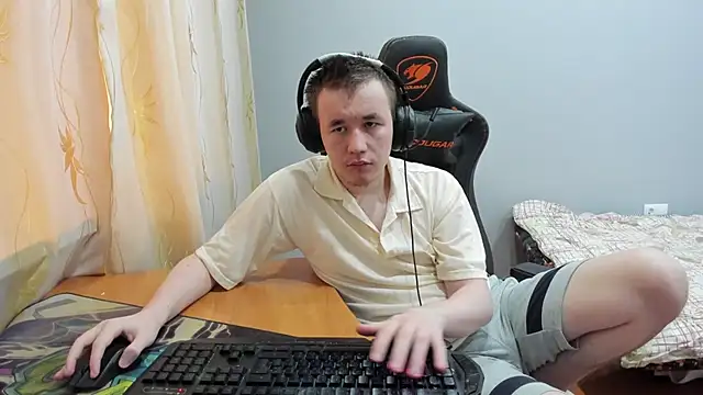 iliaskrislove online show from 11/10/25, 10:25