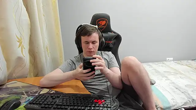 iliaskrislove online show from 02/11/26, 04:23