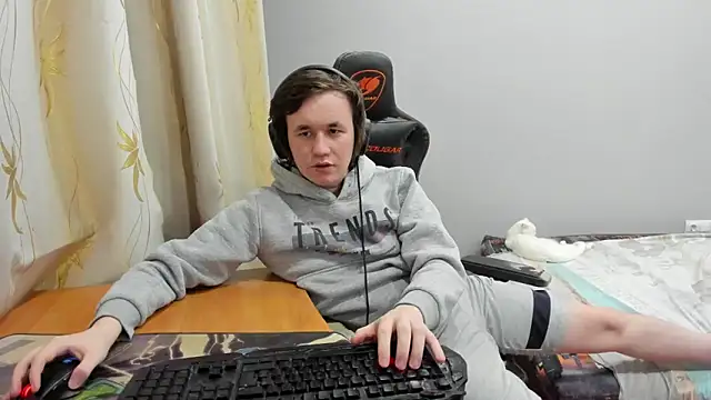 iliaskrislove online show from 04/19/26, 06:10